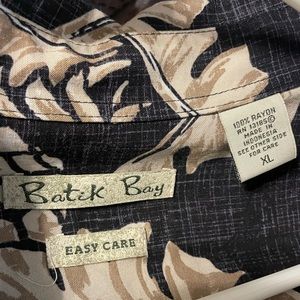 Set of 2 Hawaiian Shirts. EUC.